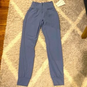 NWT athleta salutation jogger XS Tall cottage blue